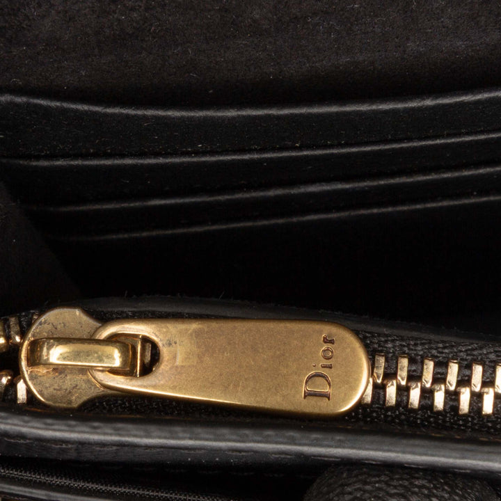 Dior Grained Cuir de veau Saddle Chain Pochette Noir – GABY PARIS Authentique