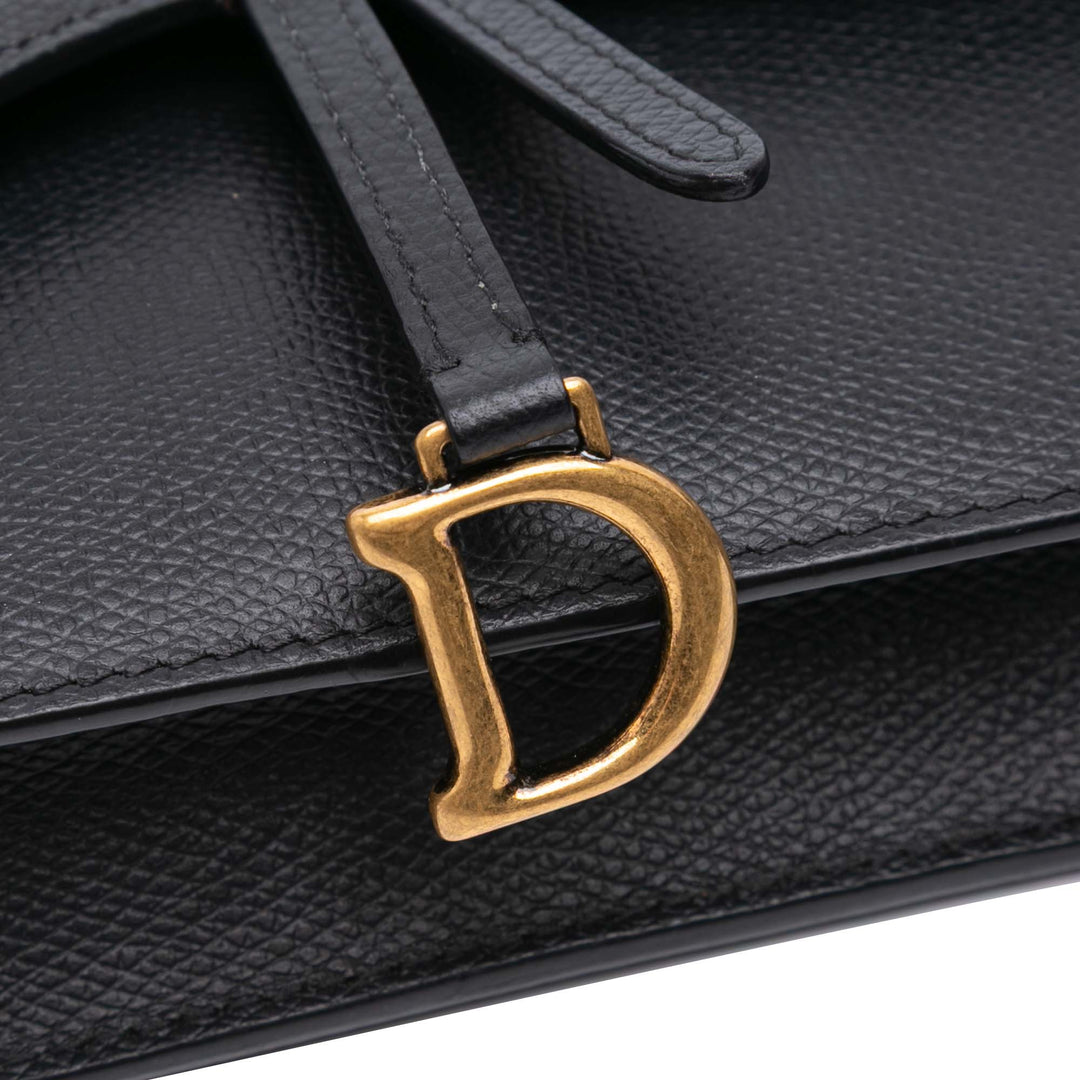 Dior Grained Cuir de veau Saddle Chain Pochette Noir – GABY PARIS Authentique