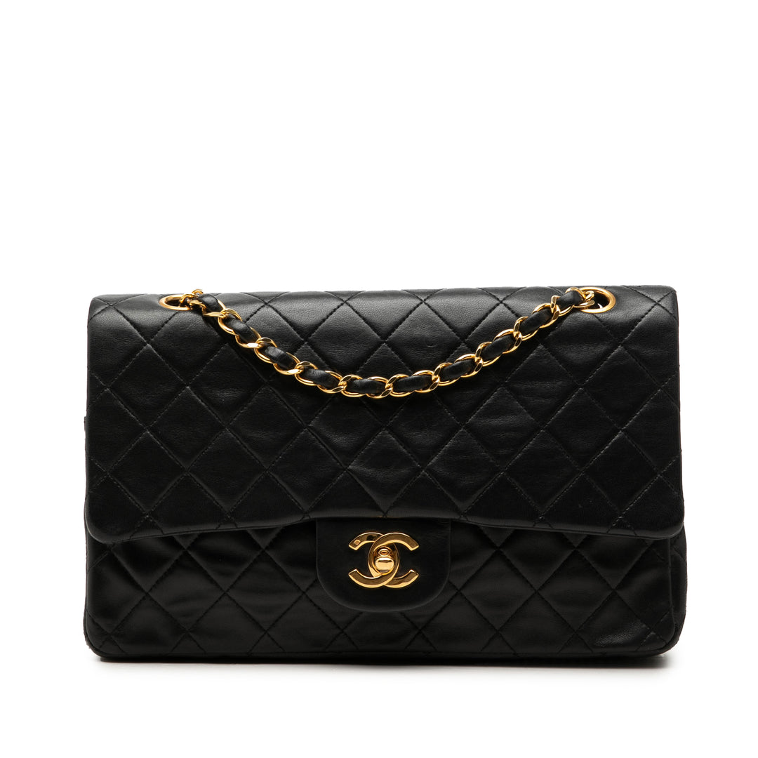 Chanel Classic Double rabat Moyen Cuir d'agneau Noir – vue principale – GABY PARIS