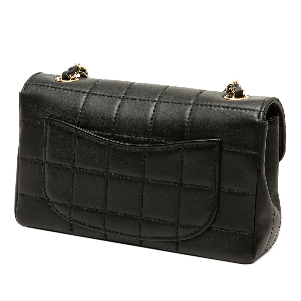 Chanel Chocolate Bar Rabat simple Cuir d'agneau Noir – vue 2 – GABY PARIS