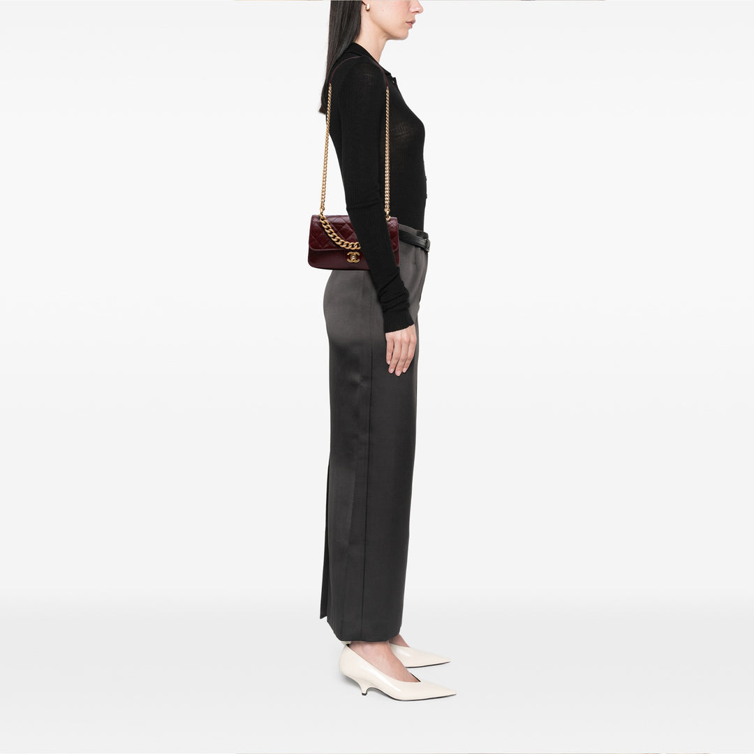 Small Aged Calfskin Straight Lined Flap Red - Gaby Paris