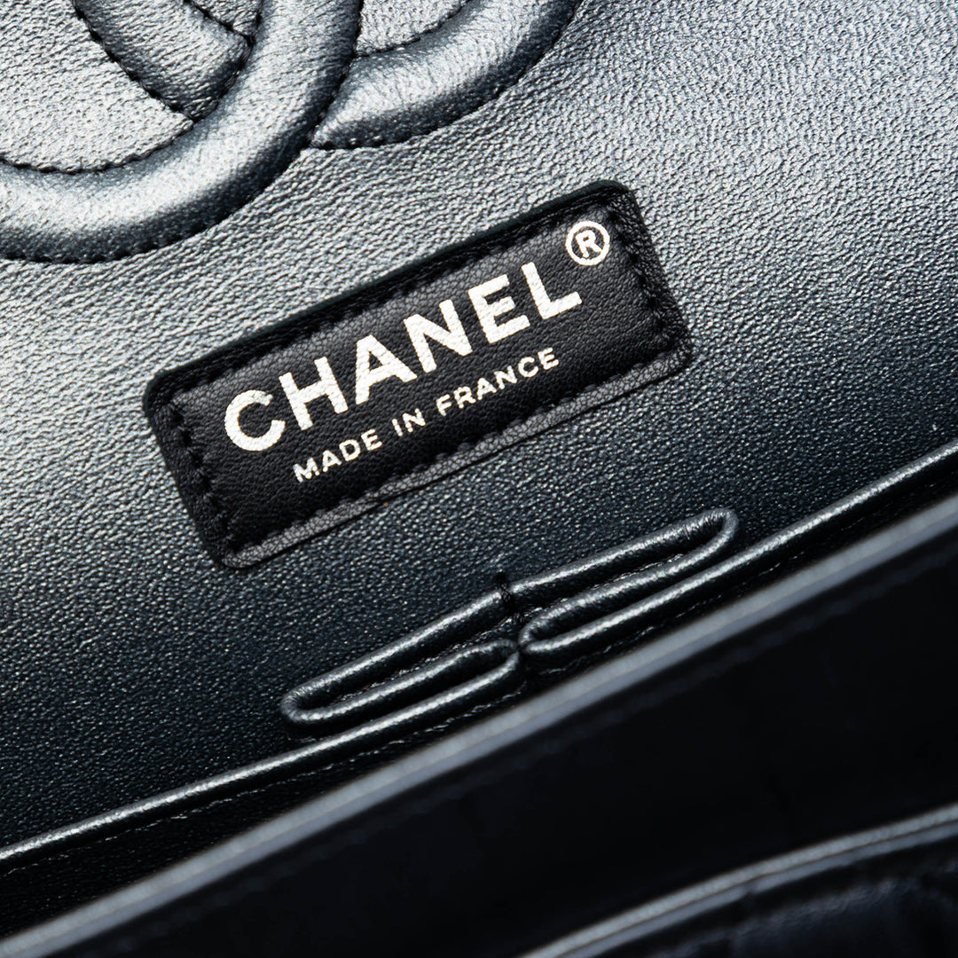 Chanel Medium Classic Cuir d’agneau Double rabat