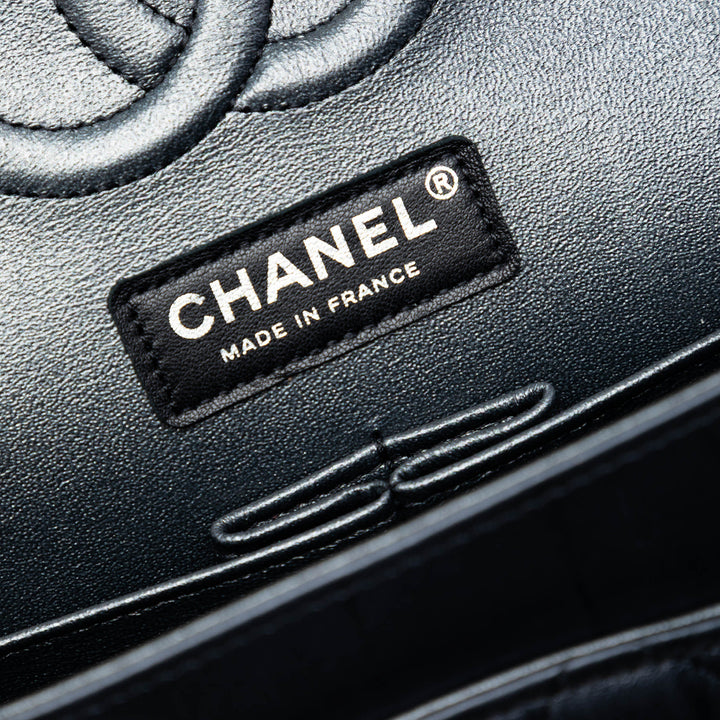 Chanel Medium Classic Cuir d’agneau Double rabat