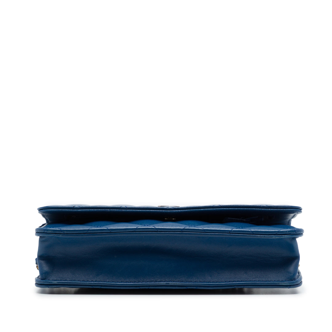 CC Matelassé Wallet on Chain Cuir d'agneau Bleu