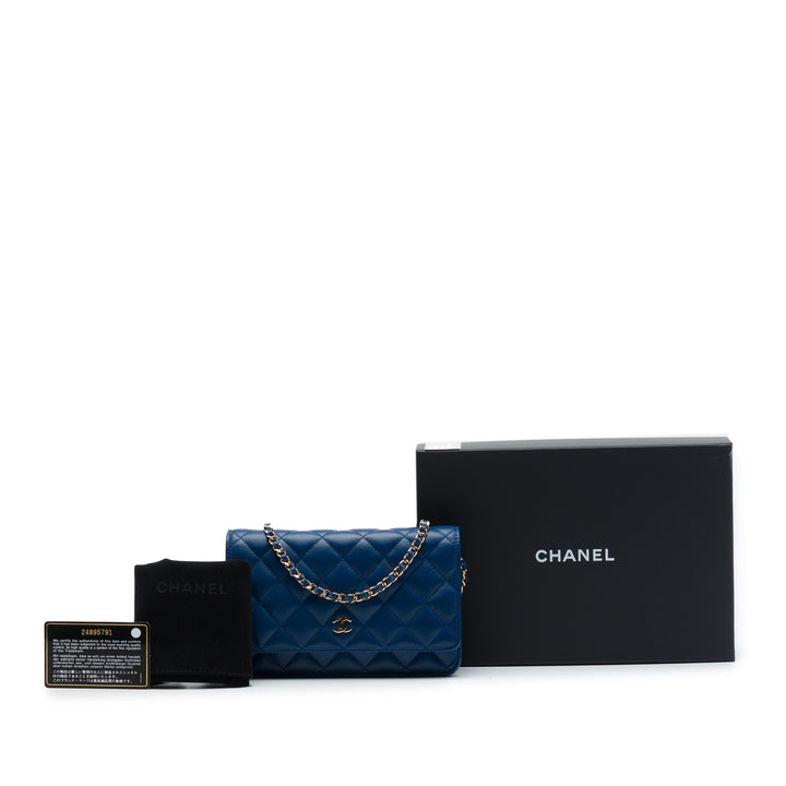 CC Matelassé Wallet on Chain Cuir d'agneau Bleu