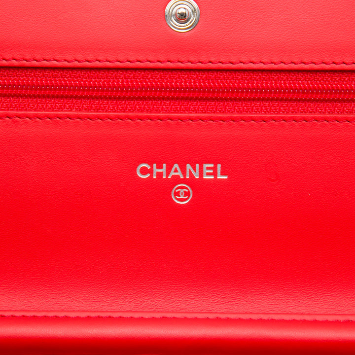 Chanel CC Striped Cuir verni Wallet on Chain