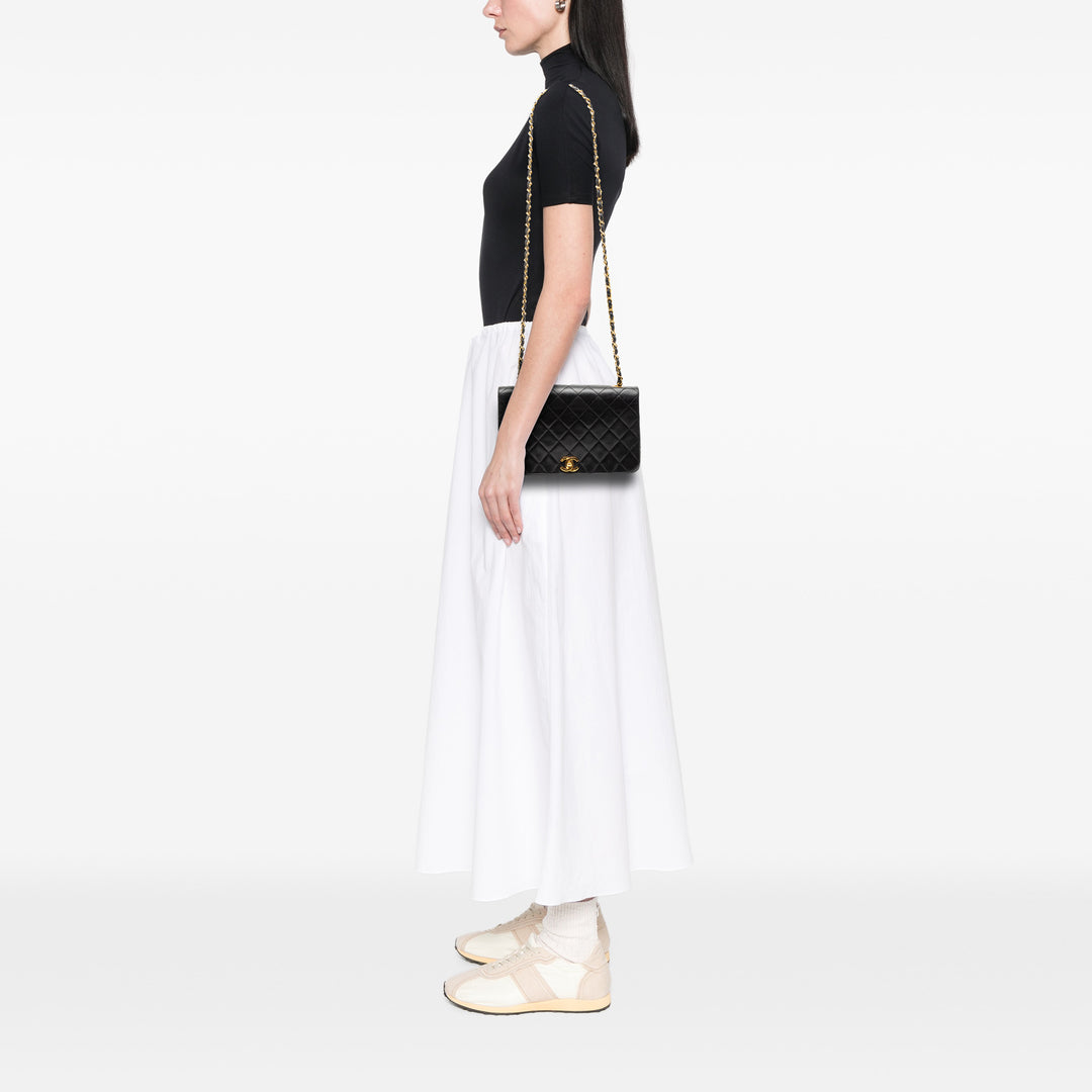 Chanel Medium Matelassé Cuir d’agneau Rabat intégral