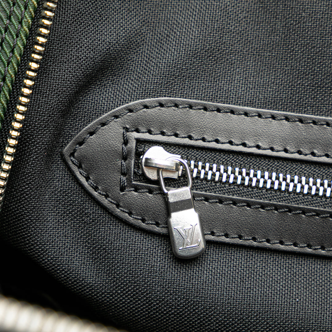 Louis Vuitton Taiga Nevski Noir