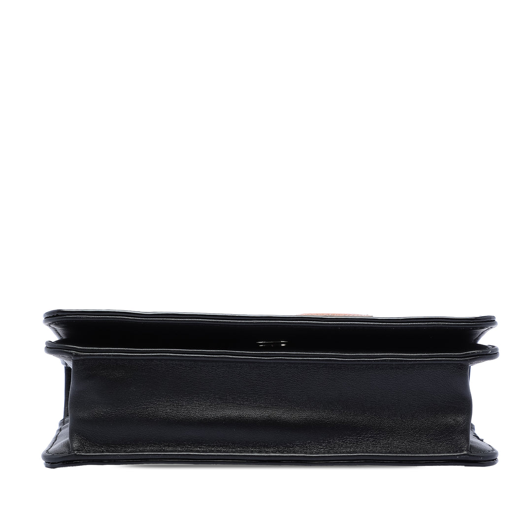 Chanel CC Cuir verni Lipstick à rabat – GABY PARIS Authentique