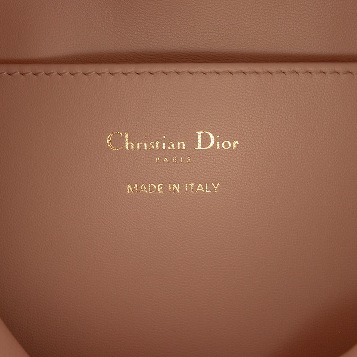 Dior Small Cuir d’agneau Macrocannage Caro Bucket Sac