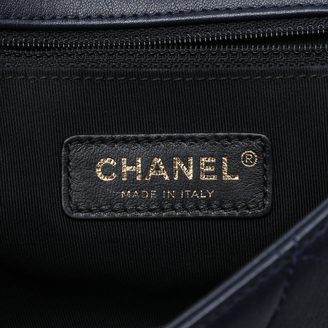 Matelassé Chaîne Detail Saddle Sac Petit Cuir d'agneau Bleu