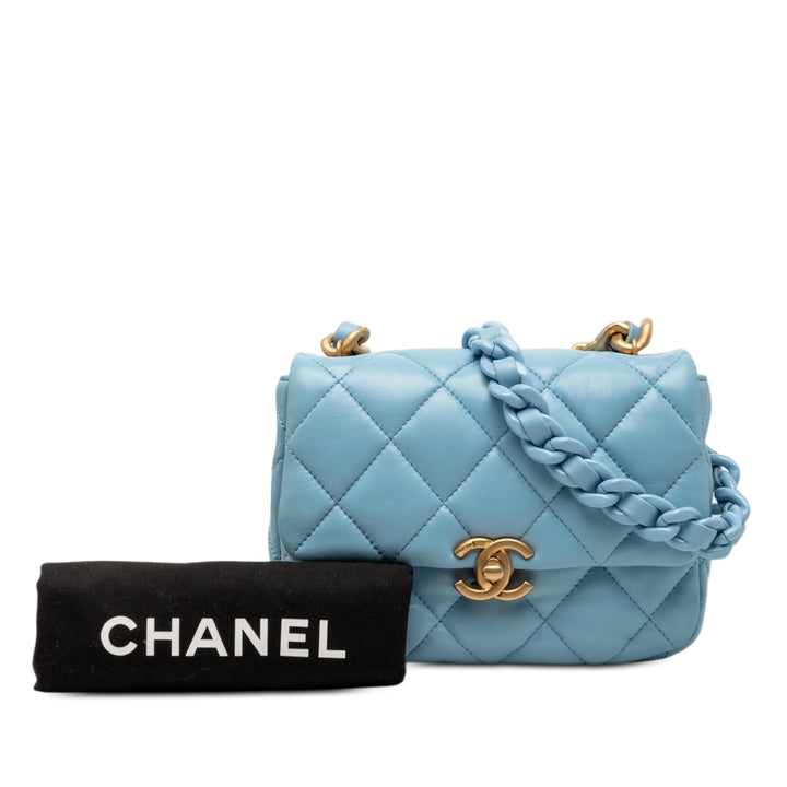 Chanel Mini Matelassé Cuir d’agneau Lacquered Chain à rabat