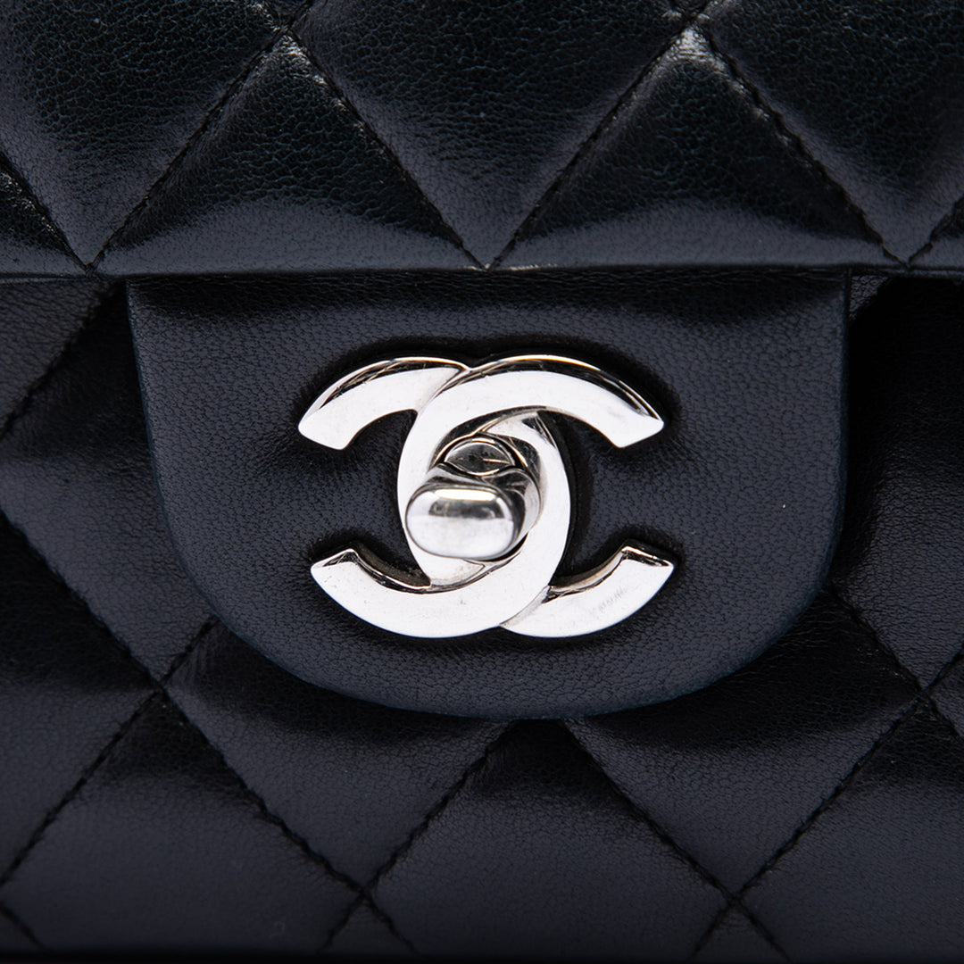 Classic Double rabat Moyen Cuir d'agneau Noir