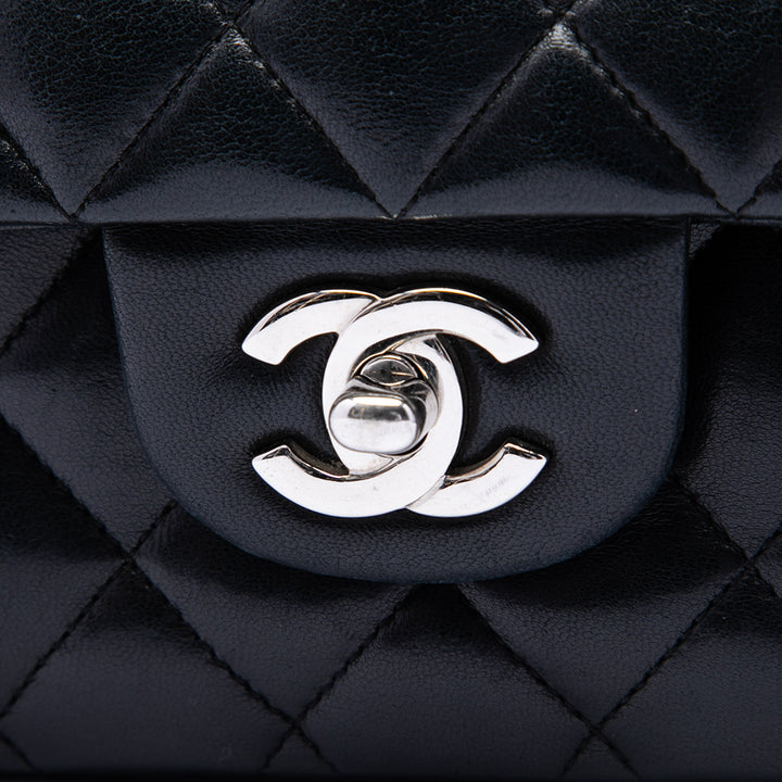 Classic Double rabat Moyen Cuir d'agneau Noir