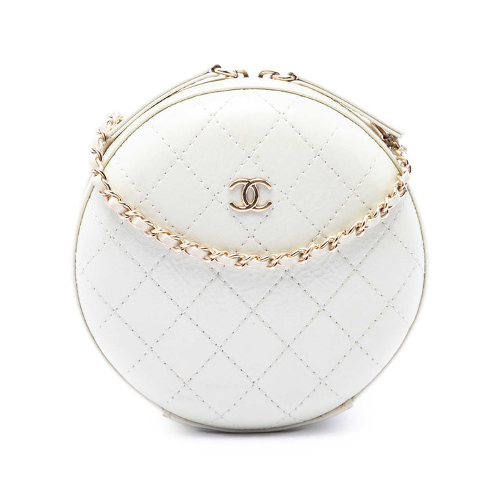 Chanel CC Matelassé Rond Pochette avec chaîne Cuir d'agneau Blanc – vue principale – GABY PARIS