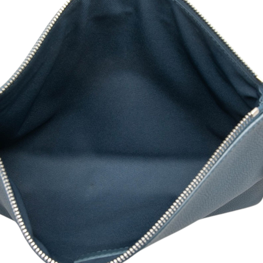 Louis Vuitton Aerogram Takeoff iPad Pochette
