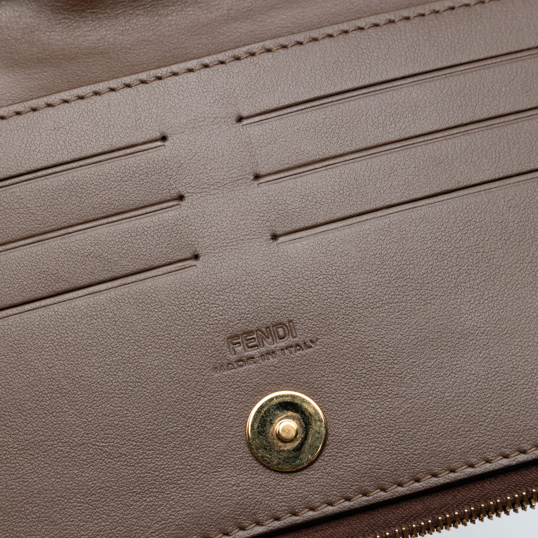 Fendi Micro Zucchino Coated Toile Bifold Portefeuille long