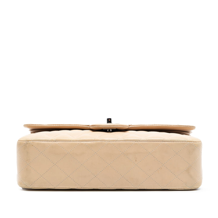 Chanel Medium Classic Cuir d’agneau Double rabat