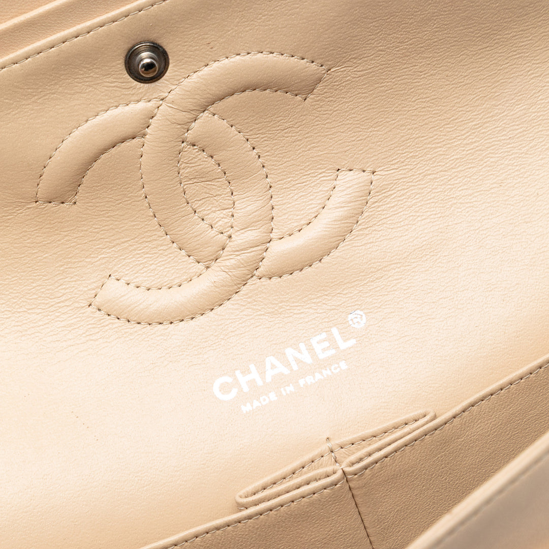 Chanel Medium Classic Cuir d’agneau Double rabat