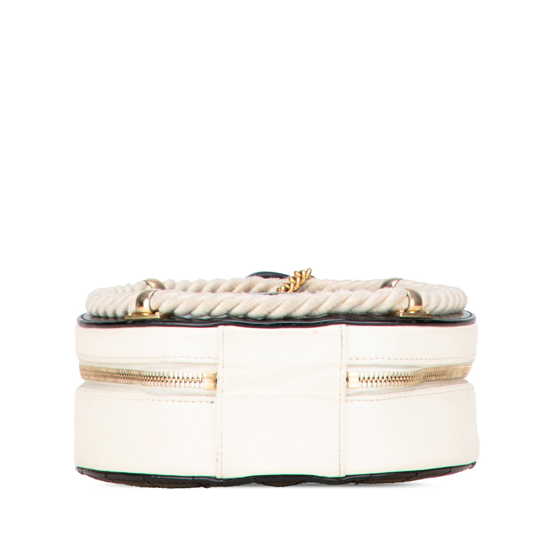 Chanel Crumpled Cuir de veau En Vogue Rond Sac
