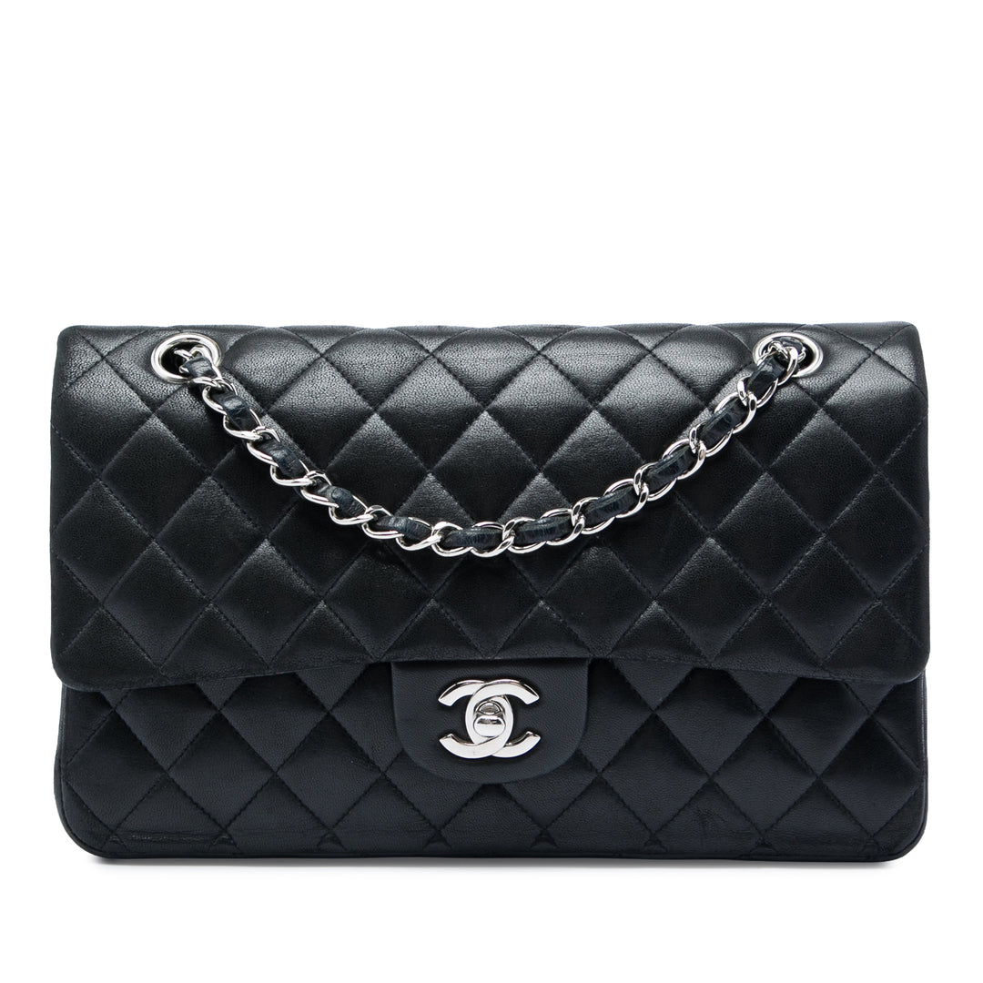 Chanel Classic Double rabat Moyen Cuir d'agneau Noir – vue principale – GABY PARIS