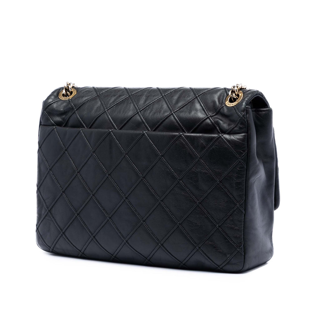 Chanel Large Diamond Debossed Cuir de veau Reissue 2.55 Cosmos à rabat