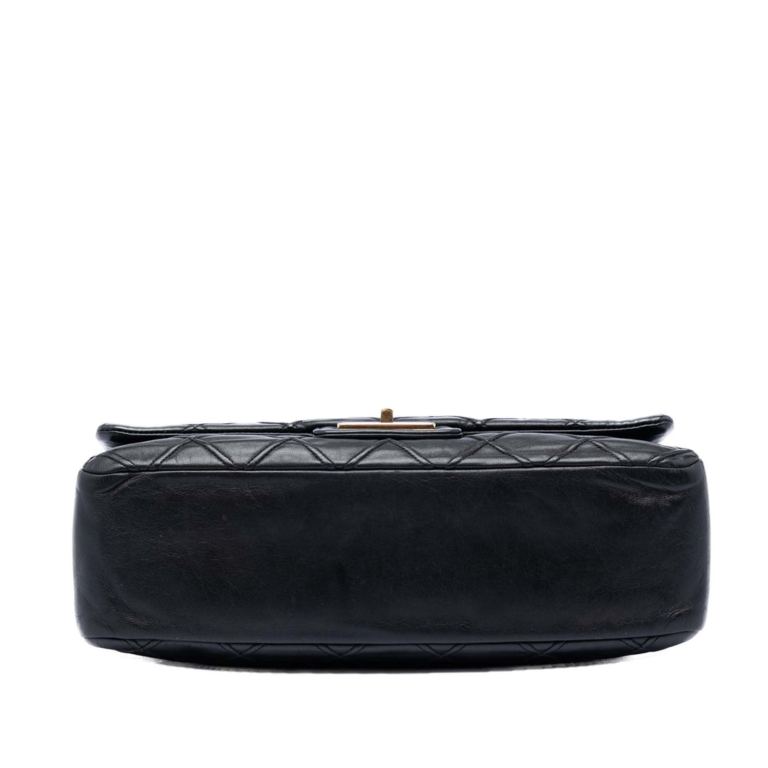 Chanel Large Diamond Debossed Cuir de veau Reissue 2.55 Cosmos à rabat