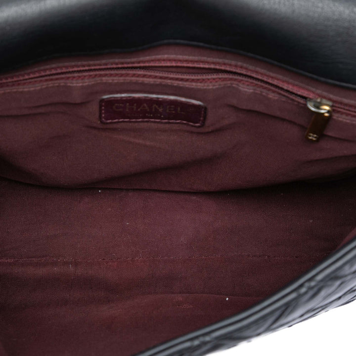 Chanel Large Diamond Debossed Cuir de veau Reissue 2.55 Cosmos à rabat