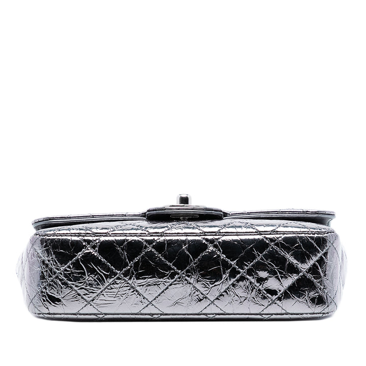 Chanel Mini Matelassé Metallic Cuir de veau Bague anse supérieure à rabat