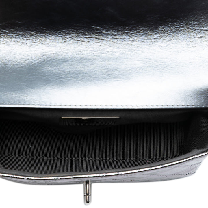 Chanel Mini Matelassé Metallic Cuir de veau Bague anse supérieure à rabat