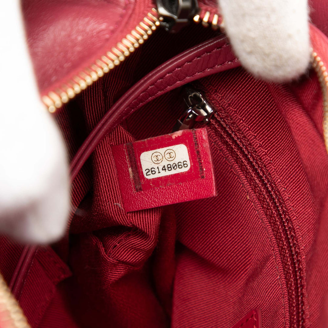 Chanel Small Chevron vieilli Cuir de veau Gabrielle Sac porté croisé