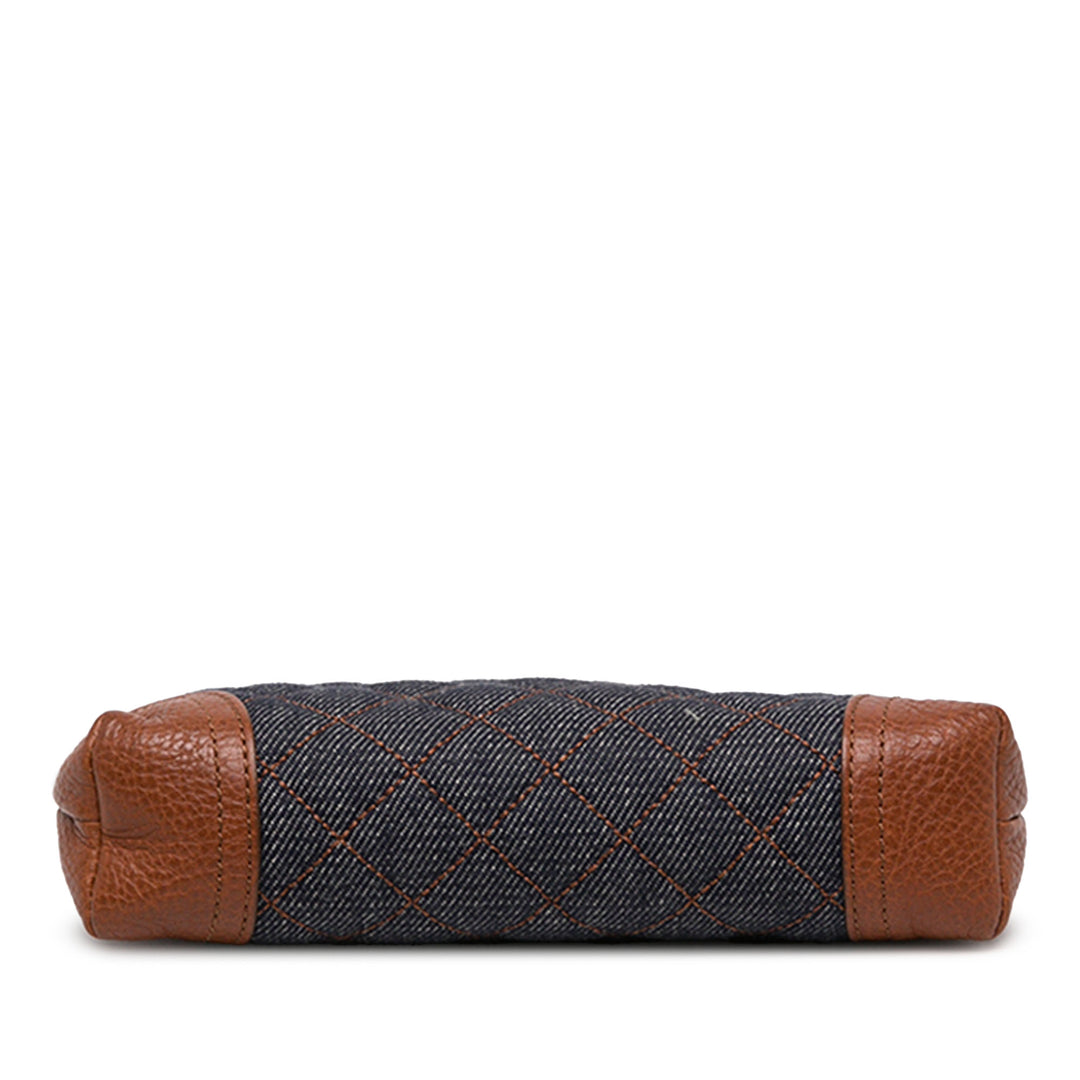 Burberry Trousse Matelassé de maquillage Jean Bleu – vue 3 – GABY PARIS