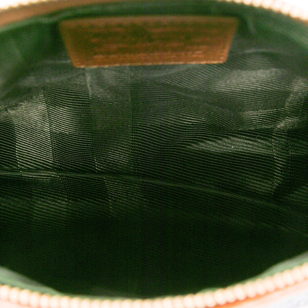 Burberry Trousse Matelassé de maquillage Jean Bleu – vue 4 – GABY PARIS