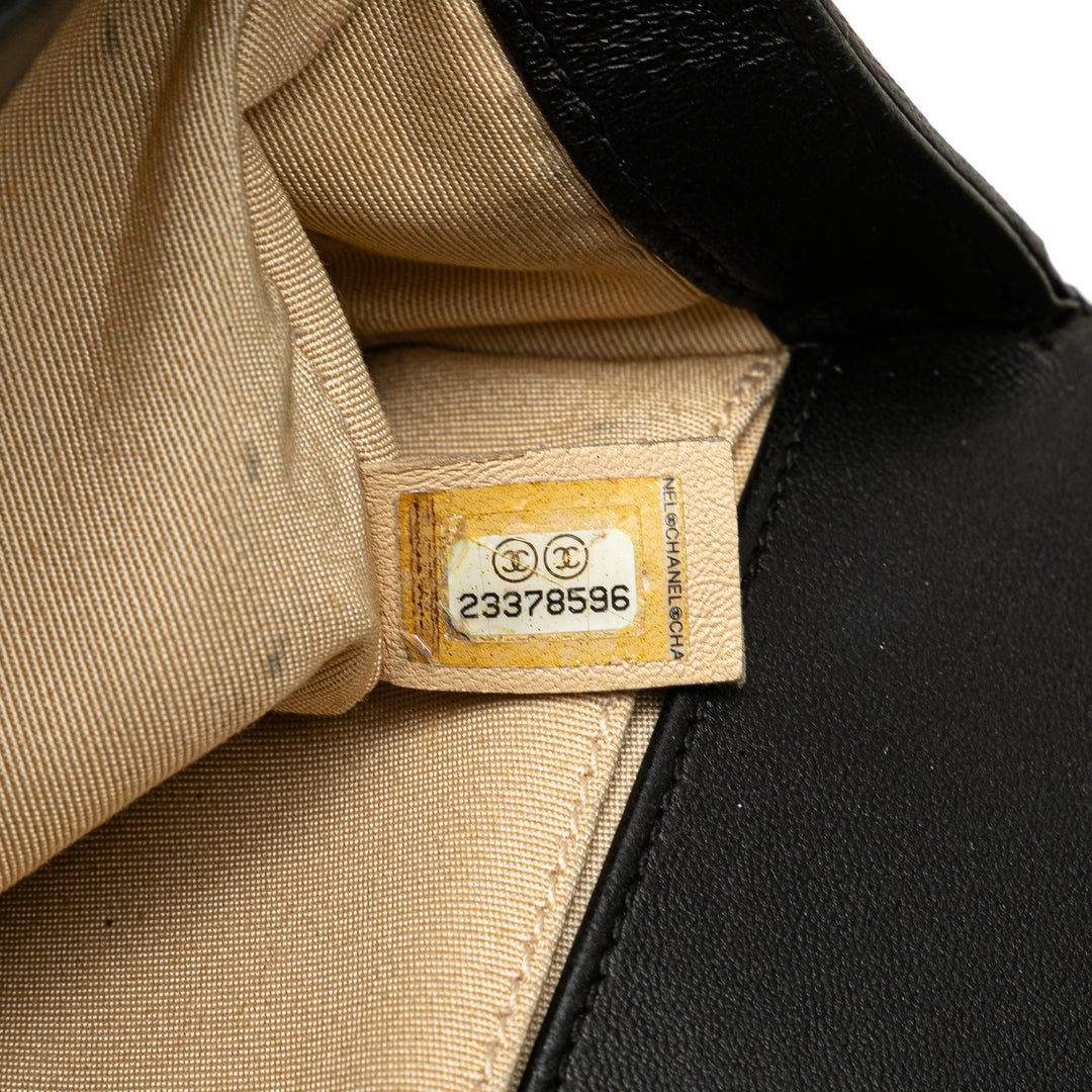 Chanel Old Medium Chevron Cuir d’agneau Stitched Boy Flap Noir
