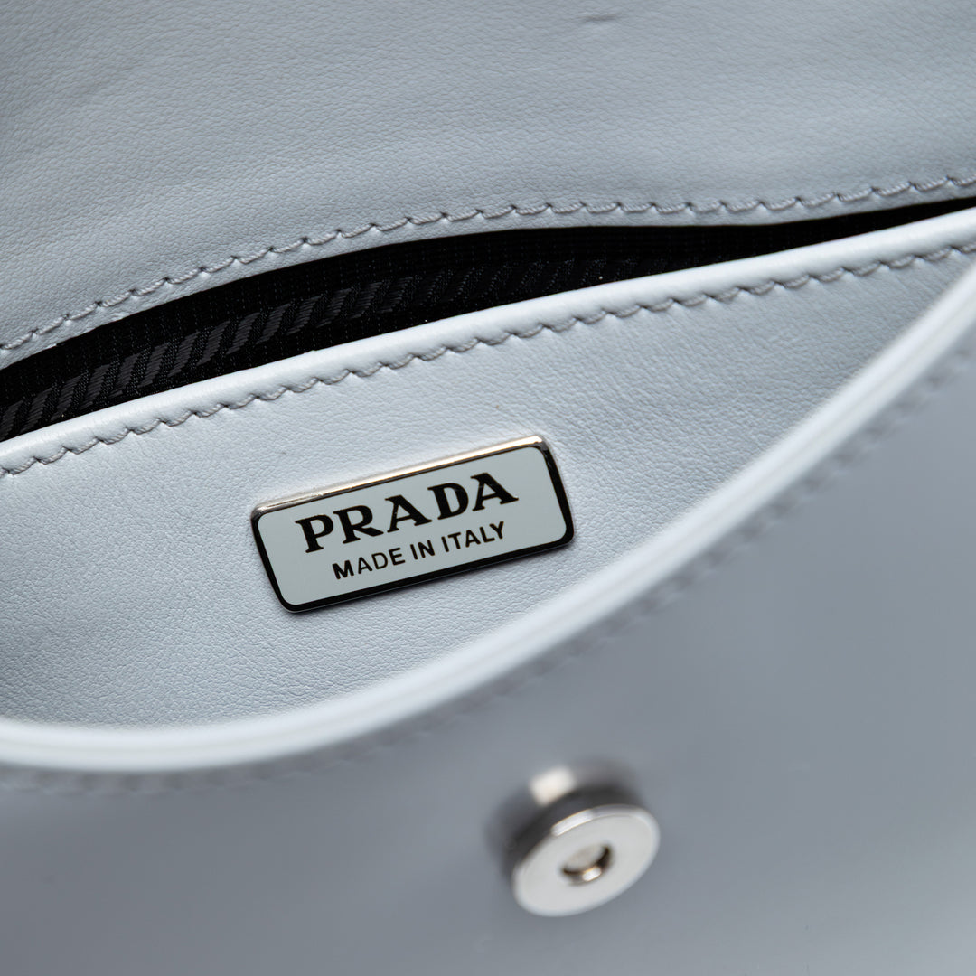Prada Mini Brushed Cuir Cleo à rabat