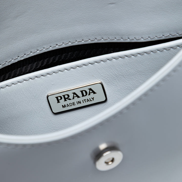 Prada Mini Brushed Cuir Cleo à rabat