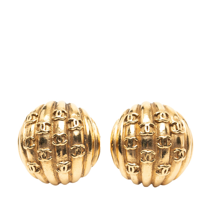 Chanel Doré Plated Rows of CC Round Clip On Boucle d’oreilles Doré – GABY PARIS Authentique