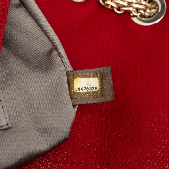 Chanel Maxi Vertical Matelassé Cuir de veau Mademoiselle Lock Bijoux à rabat