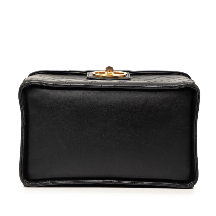 Chanel CC Surpiqué Cuir de veau Turnlock Vanity