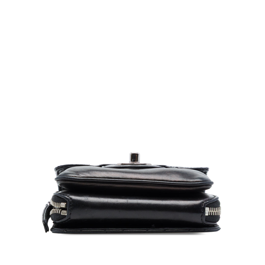 Chanel CC Matelassé Cuir d'agneau Clams Wallet on Chain