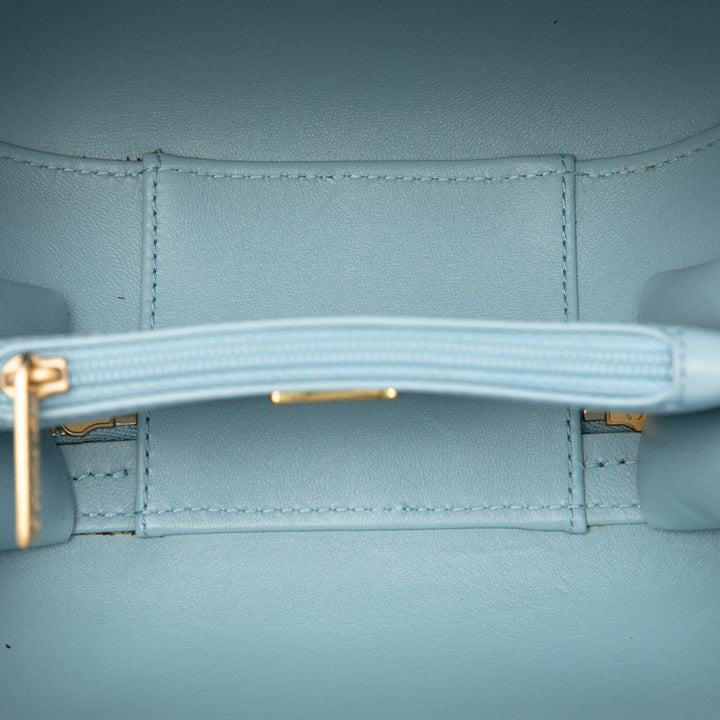 Matelassé CC Bubble Vanity avec chaîne Cuir d'agneau Bleu