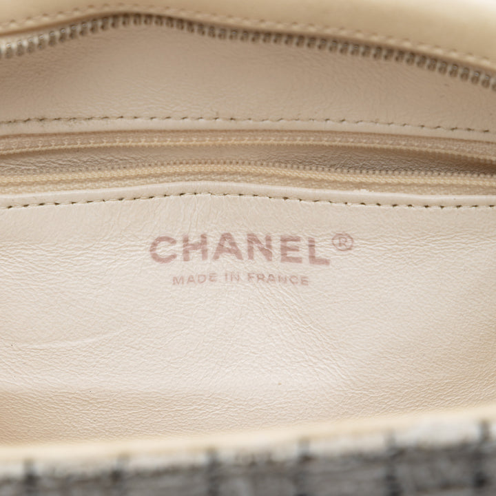 Chanel Tweed et Resin Zipped Shopping Sac