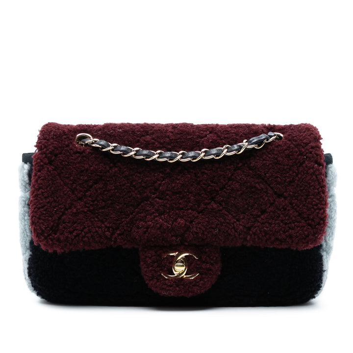 Chanel Medium Tricolor CC Quilted Shearling Simple rabat Rouge – GABY PARIS Authentique
