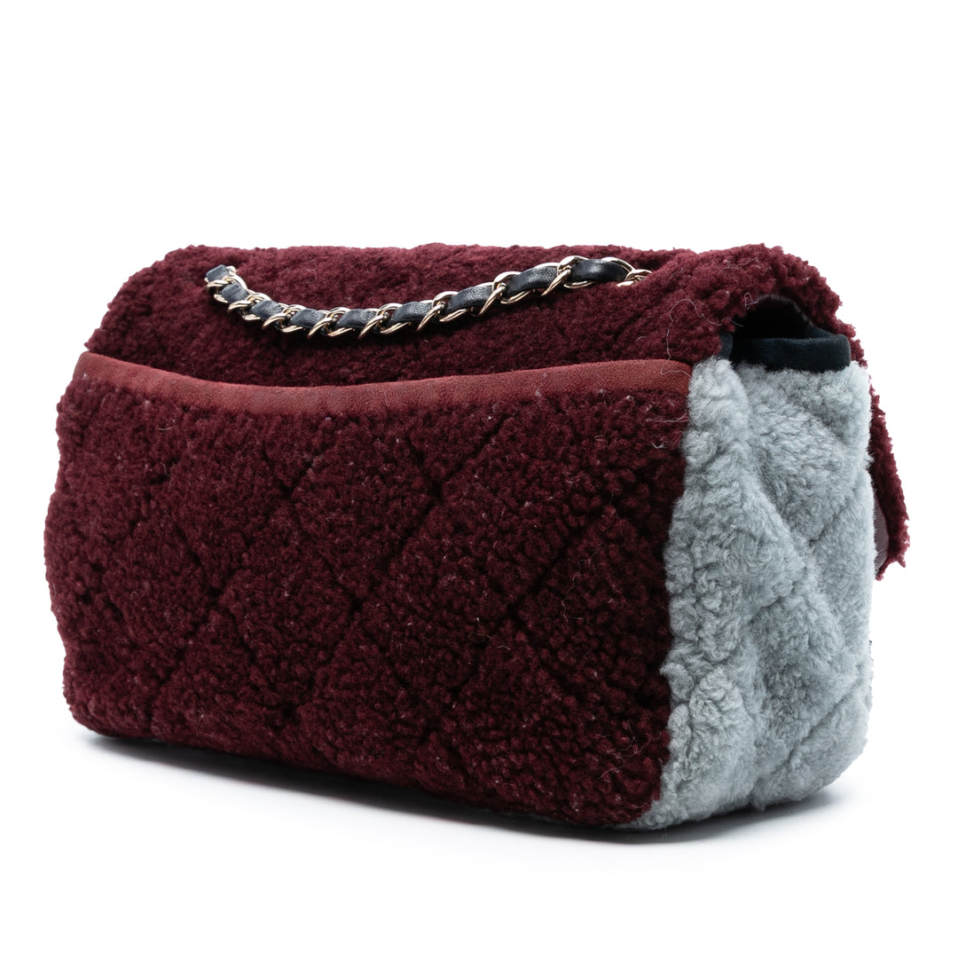 Chanel Medium Tricolor CC Quilted Shearling Simple rabat Rouge – GABY PARIS Authentique