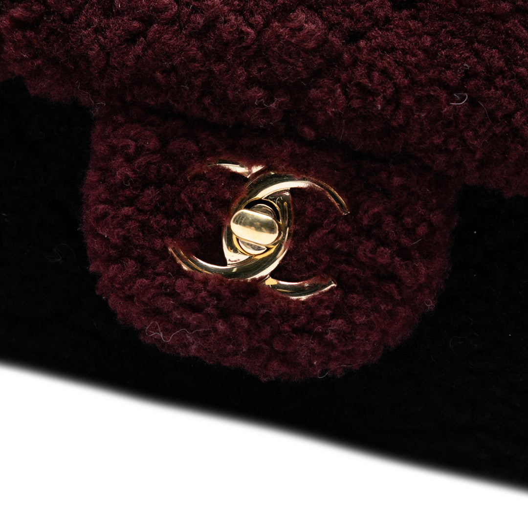 Chanel Medium Tricolor CC Quilted Shearling Simple rabat Rouge – GABY PARIS Authentique