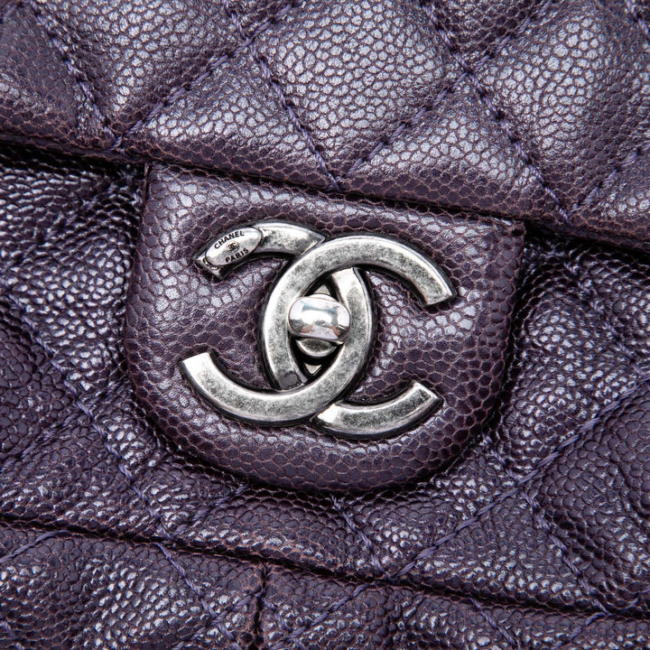 Chanel Medium Matelassé Iridescent Caviar Easy à rabat