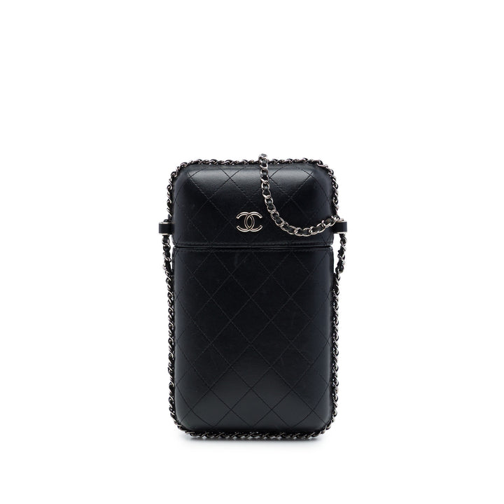 Chanel Étui téléphone CC Matelassé rond à chaîne Cuir d'agneau Noir – vue principale – GABY PARIS