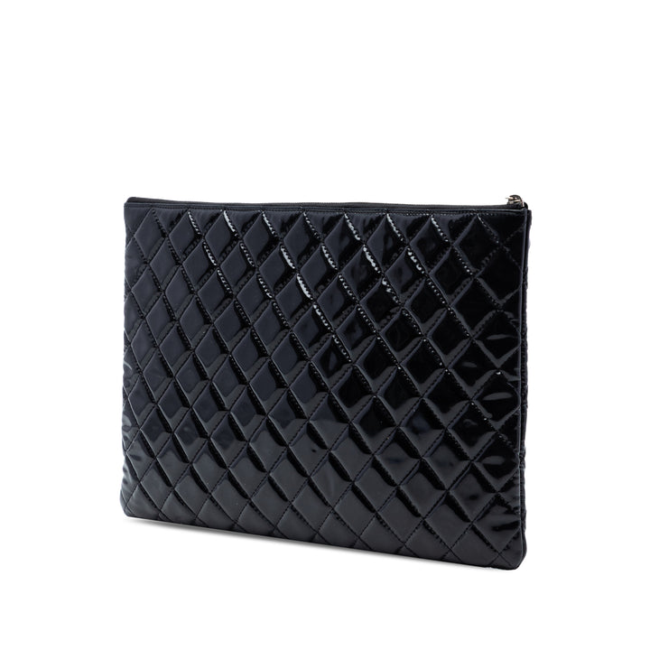 Chanel Large Matelassé Cuir verni O Étui Pochette