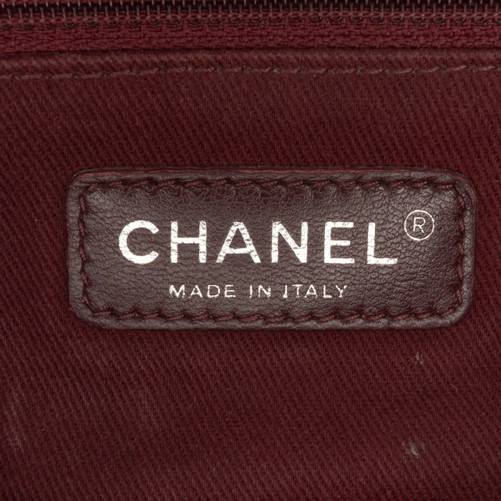 Chanel Chocolate Bar Iridescent Cuir de veau Bubble Flap Noir