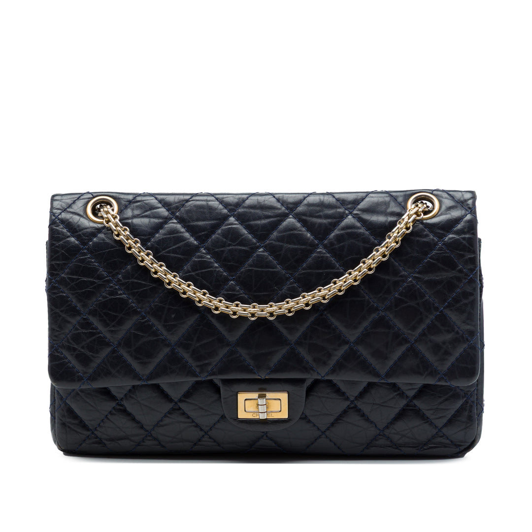 Chanel Matelassé vieilli Reissue 2.55 Double rabat 226 Cuir de veau Bleu – vue principale – GABY PARIS